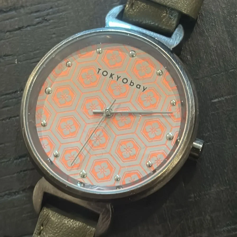 Tokyo Bay Mitsu Martini Green Silver Tone Leather Watch​​​